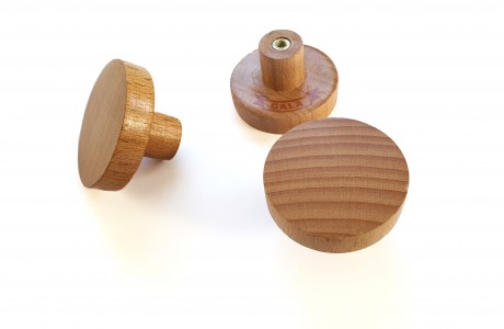 Round Nutural wooden knobs
