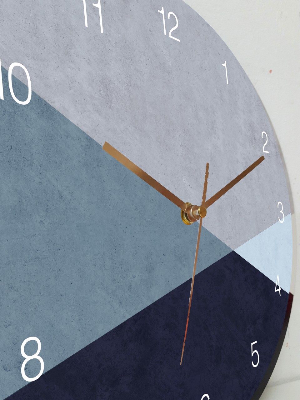 שעון קיר בעיצוב נורדי דמוי בטון 